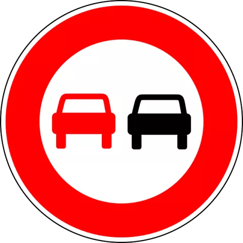 znak drogowy zakaz wyprzedzania poprawnie pokolorowany